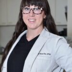 Cats Only Veterinary Clinic Medical Director Achieves Board Certification in Feline Practice
